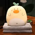 Süßes gelbes Küken 3-in-1 Plüschkissen mit einer weichen grauen Nickerchendecke - 鸭子(暖手抱枕背后有拉链)