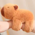 Adorable bracelet peluche capybara marron, poupée animal douce pour cadeau d'enfant - 22cm / Bracelet à claquer