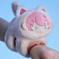 Lindo brazalete de peluche de anime rosa para accesorios de muñeca - Zorro Rosa