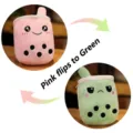 Wendbares Boba-Tee-Plüschtier wechselt von einem rosa fröhlichen zu einem grünen traurigen Gesicht - 15cm / Rosa zu Grün