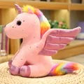 Bambola unicorno di peluche rosa con criniera arcobaleno e ali a stella argento - Ciondolo da 14cm / Rosa
