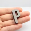 Accessoire lettre P métallique noir brillant de 30mm pour vêtements et sacs DIY - Lettre P / 30mm / Métal canon