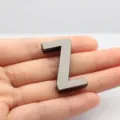 Grande lettre Z en métal noir brillant de 30mm pour vêtements, sacs et chapeaux DIY - Lettre Z / 30mm / Métal canon