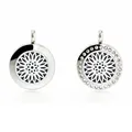 20mm roestvrijstalen aromatherapie diffuser hanger met een hol zonnebloem ontwerp zilver glans - Mandala Zon-patroon (061) / 20mm Twist Gepolijste Stijl / Zilver