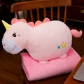 Süßes rosa Einhorn Plüschkissen und Decke 2-in-1 Set auf Holzstuhl - Einhorn