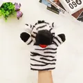 Detailweergave van een zachte zebrahandpop voor interactief verhalen vertellen - Zebra