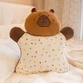 Cojín de peluche Capibara con colorido patrón de lunares y suave cabeza marrón - Capybara / 50cm