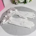 Eleganti guanti da sposa in pizzo bianco con fiocco di raso e strass per feste di nozze - Bianco avorio
