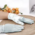 Elegant short bridal satin gloves in a light purple finish for wedding ceremonies - One Size / Silver