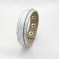 Shiny silver sequin double-wrap leather bracelet with adjustable snap buttons - 18+8mm / Silver