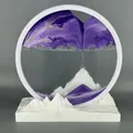 Elegante 3D-Fließsandkunst mit violettem Sand und einem dekorativen weißen Bergsockel - 12 Zoll / Lila