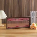 Cuadro de arte de arena móvil 3D con arena rosa y marco de madera marrón oscuro para escritorio - 12 Pulgadas (37x17x4cm) / Rojo