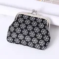 Vintage geometric pattern coin purse with metal kiss-lock closure in black and white - Geometric Circular Pattern / Black