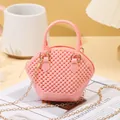 Kleine rosa Gelee-Handtasche in Muschelform mit einer schicken goldenen Schulterkette - Rosa