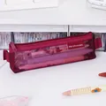Transparante bordeauxrode mesh pennenzak met een driehoekig ontwerp en rits. - Mini Driehoekige Stijl / Vermiljoenrood