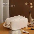 Große cremeweiße Kosmetik-Reisetasche aus Leder mit Doppelreißverschluss - Glattes Beige (ohne Aufdruck)