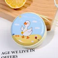 Runder Weißblech Geldbeutel mit niedlichem Enten-Design und Happy Holiday Aufdruck - Ente (Rund)
