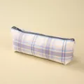 Minimalistische pennenzak in Japanse stijl voorzien van paars en geel geruit patroon - Thong Stijl / Sterrenveld