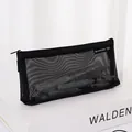 Minimalistische zwarte mesh etui met ritssluiting en transparant nylon design - Omgekeerd Trapezium / Zwart