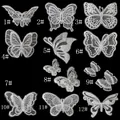 Zwölf verschiedene weiße Organza-Spitzen-Schmetterlings-Stickerei-Aufnäher auf Schwarz - Stil 1 / Weiß