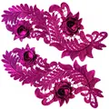 Detailansicht symmetrischer 3D-Spitzenapplikationen in Magenta für DIY-Bekleidungsdekoration. - Ein Paar (2 Stück) / Dunkellila
