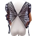Λεπτομέρεια μεγάλου μαύρου κεντητού δαντελένιου απλικέ με φτερά πεταλούδας. - Μαύρο