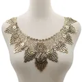 Gros plan sur un col en dentelle dorée brodée avec des motifs floraux évidés élégants - Style Floral 071 (071-Or) / Or