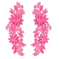 Applicazioni ricamate in pizzo floreale rosa in coppie simmetriche dettagliate per cucire - Patch Simmetrica / Rosso rosa