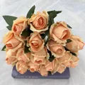 Künstlicher Pfirsich Rosen Blumenstrauß, 18 Köpfe Seidenblumen für Heimdekoration und Feste. - Hellorange