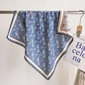Retro blaue Seide Wolle Quadrate Schal 65cm, elegante vintage Kutsche Print Halstuch Damen. - Zweifarbige Kutsche