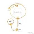 Vue détaillée de la gourmette bague en acier inoxydable avec marguerite et tailles - Style Fleur à Huit Pétales (BL20200AG)