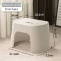 Sgabello in plastica spessa bianco Atene con base antiscivolo per il bagno domestico - 1 Pezzo (Ispessito 6mm-Altezza 21.5cm) / Bianco Elegante
