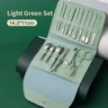 Set professionale per manicure da 16 pezzi in verde chiaro con custodia in pelle - Set da 16 pezzi / Verde