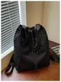Minimalistischer schwarzer Mehrzweck-Rucksack mit Kordelzug aus leichtem Nylon-Gewebe - Einheitsgröße / Schwarz