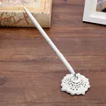 Bolígrafo de mostrador elegante en metal blanco con base decorativa para mesa y oficina - Blanco