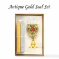 Antikes Gold Drachen Siegellack Stempel Set mit rotem Edelstein und Wachsstiften - Antik Gold Drachen Set (SE103) / 1 Griff 2 Wachsstifte 1 Box