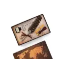 Vintage-Federkiel-Geschenkset mit Tinte und Wachssiegel in Weltkartenbox - Gemusterter Truthahnfeder Stil (SP193019T)