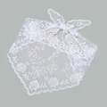 Elegantes weißes florales Dreieckstuch aus Spitze mit Stickerei für Damen Accessoire - Floral Besticktes Dreieckstuch (VS770-2)