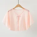 Bolero leggero in chiffon rosa da donna con elegante chiusura a bottone frontale - Top / Taglia unica / Rosa