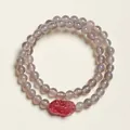 Bracelet double rang en perles d'agate grise avec un charm en quartz fraise rouge - Bracelet Pixiu Agate Grise Quartz Fraise