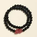 Bracelet élégant à deux rangées de perles noires avec pendentif en quartz fraise - Bracelet Pixiu Agate Noire Quartz Fraise