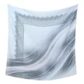 Elegante bufanda cuadrada azul claro con borde de encaje y diseño fluido moderno - 110*110cm / Modelo de Patrón Fluido Azul Claro con Borde de Encaje (88#)