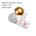 Creative 3D resin astronaut wall sticker in waving pose for light switch decor - 7.4x5.6cm / Astronaut Waving (Style B)