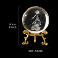 Bola de cristal navideña con grabado 3D de muñeco de nieve y soporte dorado - Escena de noche nevada (Soporte dorado)