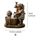 Vista detallada de dimensiones de la fuente decorativa de resina para jardín niño y niña - Estilo Niño Vertiendo Agua (B)