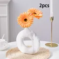 Dos piezas de margaritas artificiales naranja brillante para decoración de mesa - 2 Piezas Con Jarrón / Naranja
