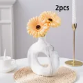 Juego de dos margaritas gerberas artificiales naranjas en jarrón de mármol para decoración - 2 Piezas Con Jarrón / Amarillo