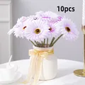Set de 10 margaritas artificiales de color morado claro en un jarrón blanco de cerámica - 10 Piezas Con Jarrón / Púrpura
