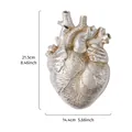 Jarrón decorativo plateado con forma de corazón anatómico con medidas de 21,5 cm - Plateado
