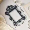 Mini cadre photo gothique vintage avec couronne en argent vieilli et noir pour bijoux - 11.0x7.5cm